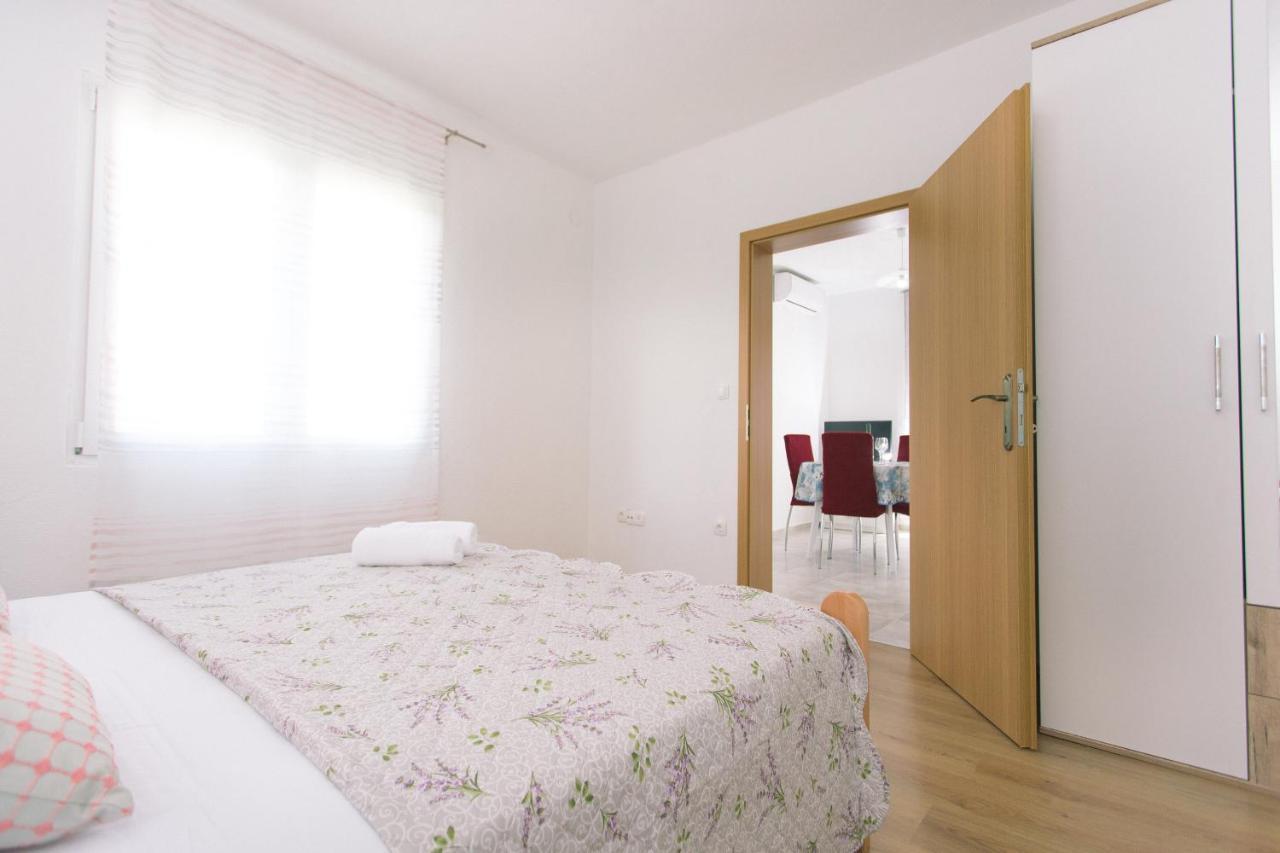 Apartman Paula 2 Apartman Vinišće Kültér fotó