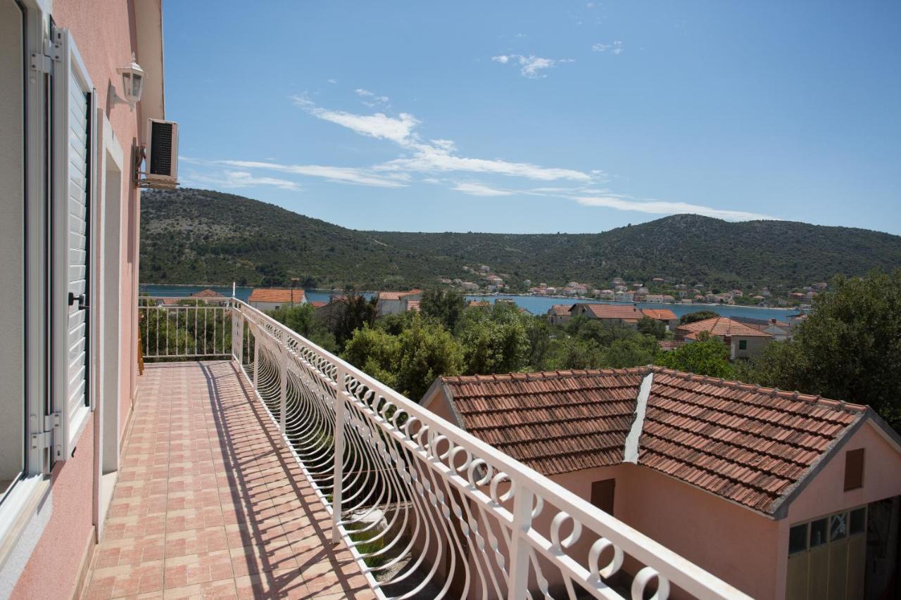 Apartman Paula 2 Apartman Vinišće Kültér fotó