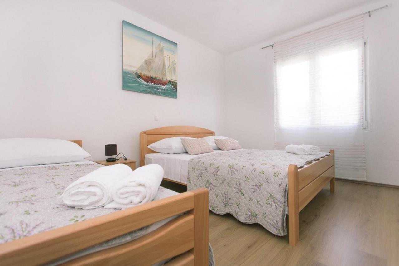 Apartman Paula 2 Apartman Vinišće Kültér fotó