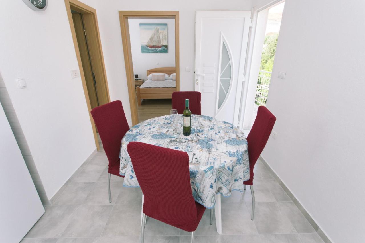 Apartman Paula 2 Apartman Vinišće Kültér fotó