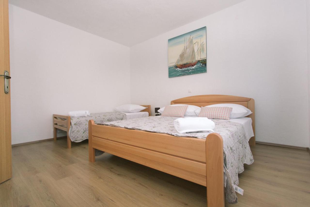 Apartman Paula 2 Apartman Vinišće Kültér fotó