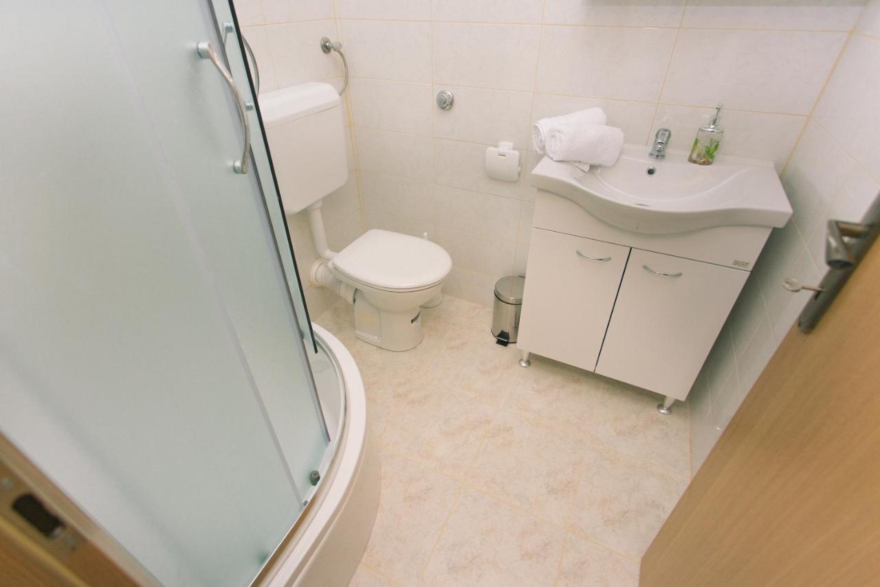Apartman Paula 2 Apartman Vinišće Kültér fotó