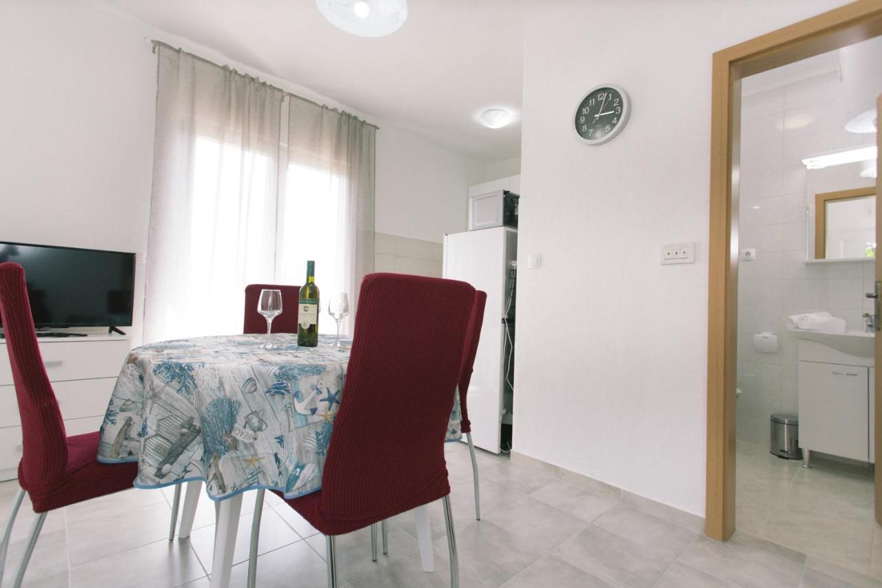 Apartman Paula 2 Apartman Vinišće Kültér fotó